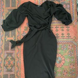Boohoo black dress size 4